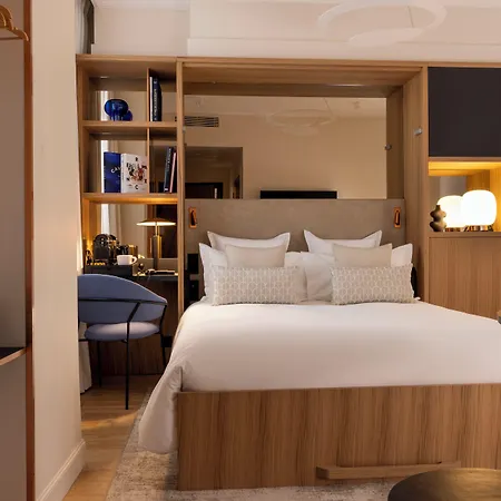 Hotel Alberte 4*